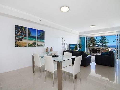 Reflections Tower 2 Unit 304 - Beachfront, Views, And A Great Location Wi-fi Included