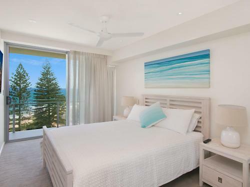 The Garland Unit 702 Beachfront Apartment In Rainbow Bay Coolangatta