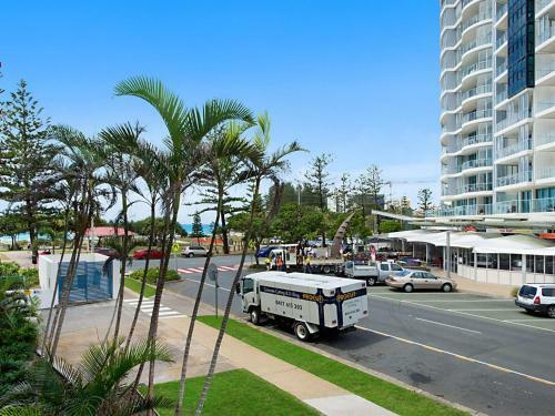 Apartamento Calypso Plaza Resort Unit 146 - Central Coolangatta Beachfront Location