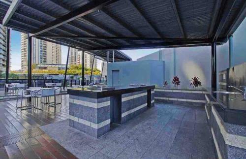 Breathtaking Views 4bd High Floor Lux Apartment