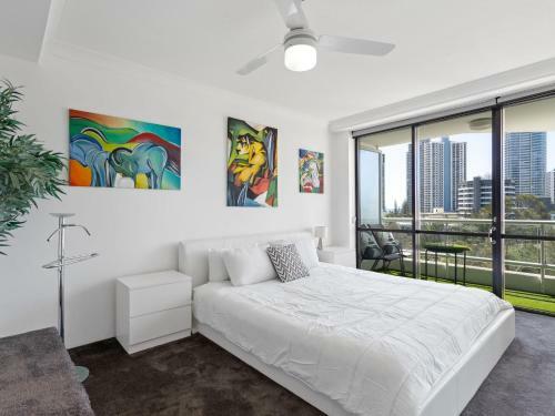 Surfers Plaza Resort 2 Bedroom Apartment With View