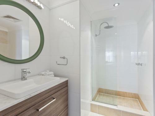 Spacious 3 Bedroom Family Apartment