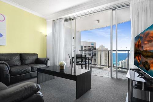 Apartamento Stylish? ?unit? ?with? ?pools,? ?playground? ?and ?ocean? ?views?