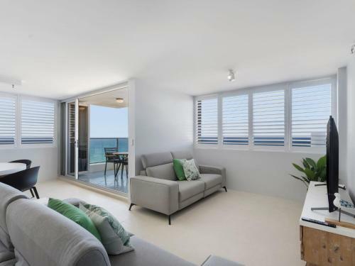 The Penthouses Absolute Beachfront Apartment