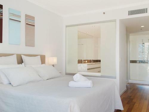 Reflections Tower 2 Unit 401 - Beachfront, Views And In A Great Location