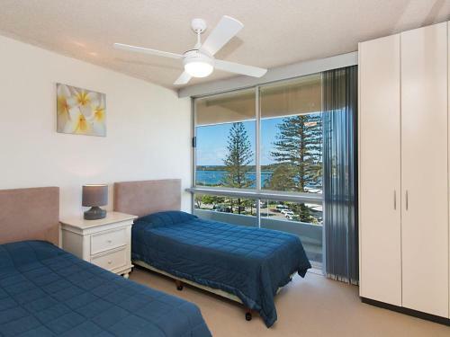 Kooringal Unit 17 - Panoramic Ocean Views From This 5th Floor Apartment