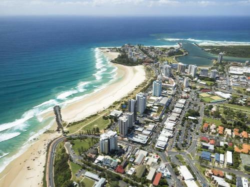 Ocean View Terrace Unit 3 - Central Coolangatta