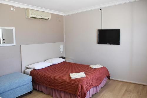 Hillview Motel