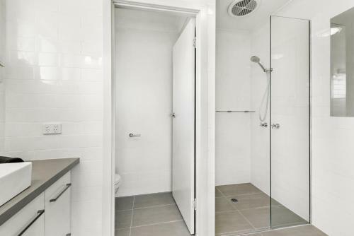 Homely Getaways In Broadbeach Waters