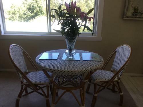 Bed & Breakfast Araluen Verandah Room