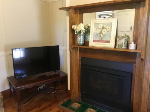 Bed & Breakfast Araluen Verandah Room