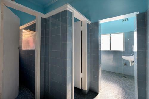 Hotel Commercial Travellers House