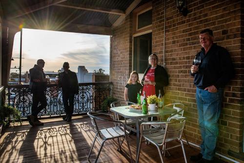 Hotel Commercial Travellers House