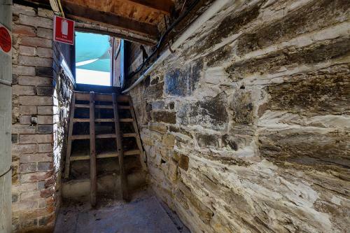 Hotel Commercial Travellers House