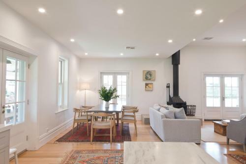 Lodge Alkina Old Quarter Luxury Accommodation