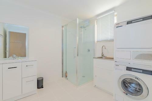 4 Bedroom House - Hobart Cbd - Free Parking