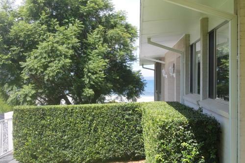 Seaside Apartment Huskisson Jervis Bay With Private Sunny Garden