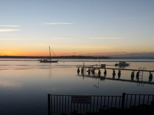 Iluka Villa 8 4 Spenser Street