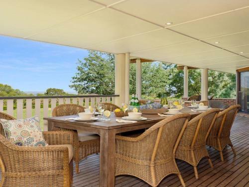 Jaspers Brush - Tranquil Gardens & Stunning Views