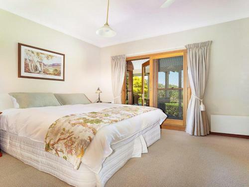 Jaspers Brush - Tranquil Gardens & Stunning Views