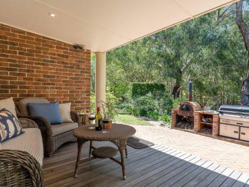 Jaspers Brush - Tranquil Gardens & Stunning Views