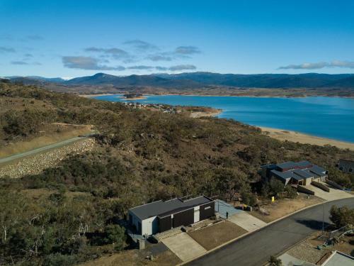 Jindy House Brand New And Stylish Amazing Views