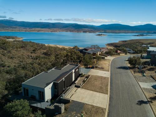 Jindy House Brand New And Stylish Amazing Views
