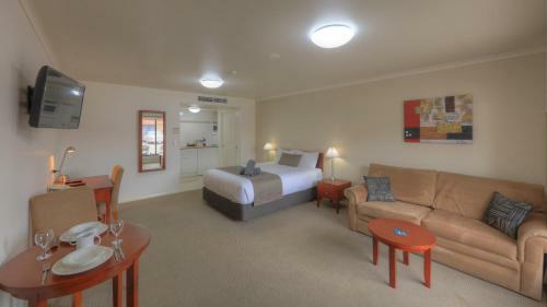 Inverell Rsm Club Motel