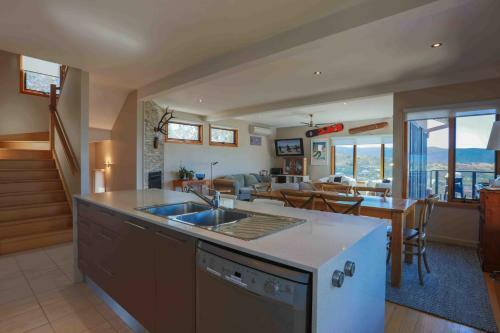 Snowy Mountains Townhouse