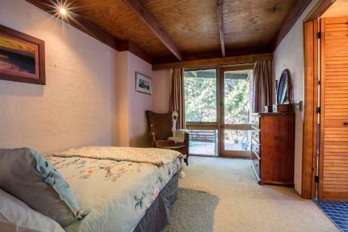 Hampton Downs, Indoor Pool