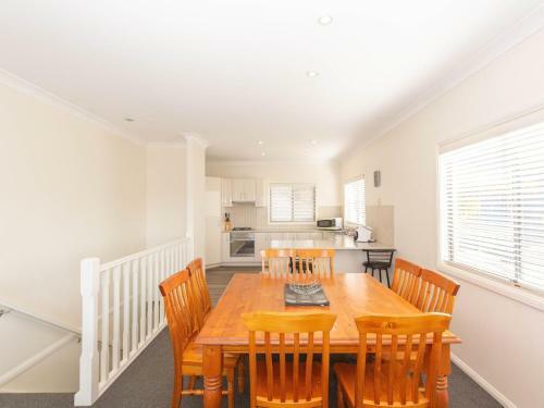 Alaska 1 8 Poley Cow Lane