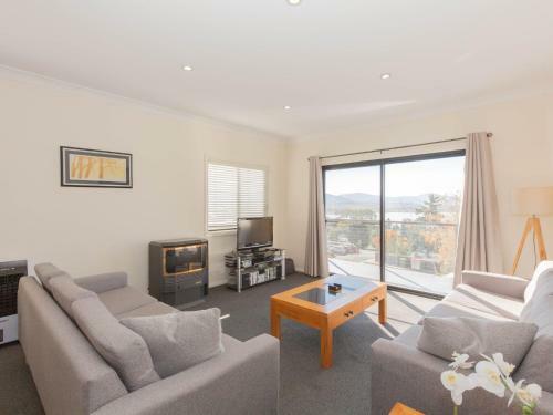 Alaska 8 Poley Cow Lane