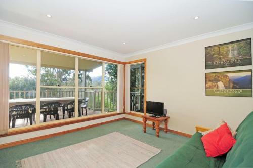Bonnie Doon - Family Friendly Home!