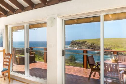 Absolute Oceanfront Cottage