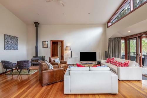 Mountain Home Leura - Perfect Weekend Escape