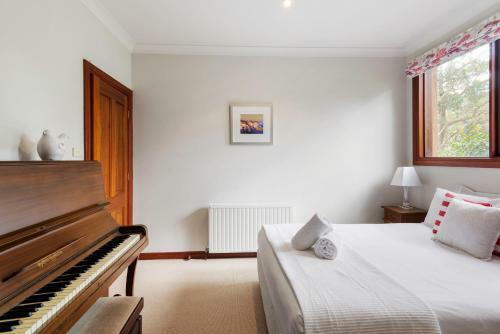 Mountain Home Leura - Perfect Weekend Escape