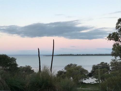 Estuary Cottage, Mandurah, Dawesville