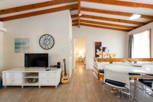 La Cabana - Mandurah Beach House