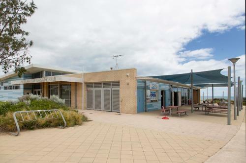 La Cabana - Mandurah Beach House