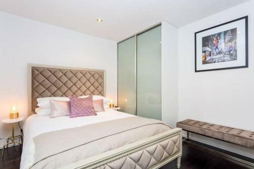 Apartamento Penthouse At Graffiti Laneways & Top Restaurants