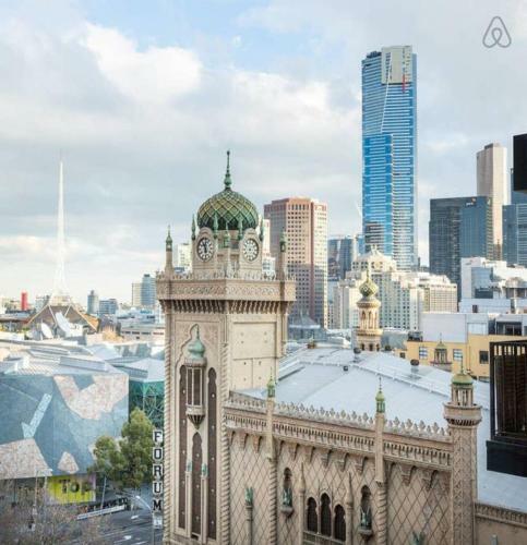 Apartamento Penthouse At Graffiti Laneways & Top Restaurants