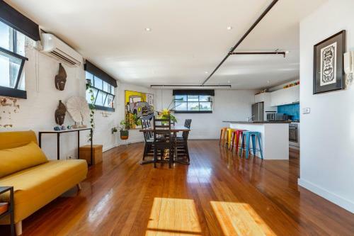 Apartamento Staycentral - Fitzroy Converted Warehouse Penthouse