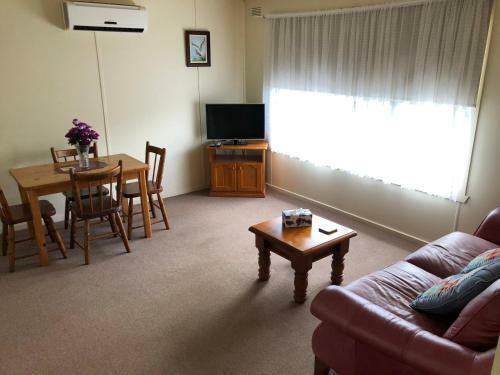 El Kanah Retreat - The Village