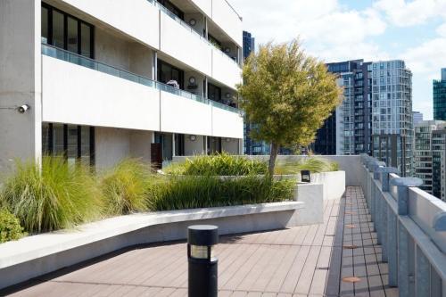 Apartamento Modern 2bd W City Views Pool Gym And Rooftop