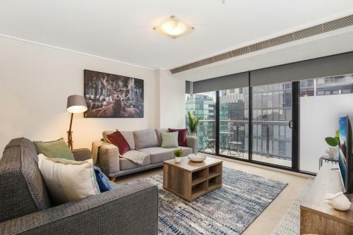 Luxe 2-bed Apartment With River Views Near Casino