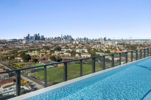 Apartamento Breathtaking Unit With City And Racecourse Views