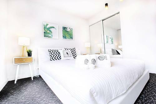 Apartamento 27*docklands@2bd2bth*skybus&free Tram&trainstation