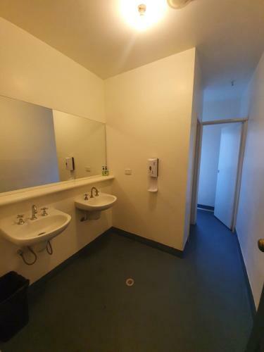 Albergue College Lawn Hotel