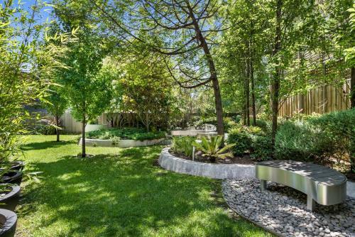 Apartamento 2-bed Unit With Balcony Near St Kilda Beach