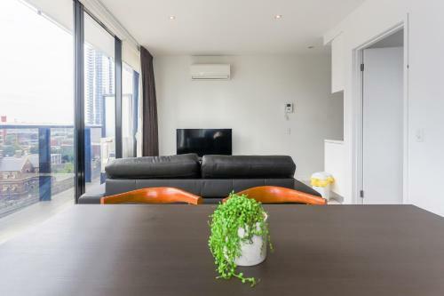 Spacious And Private Apartment In Southbank
